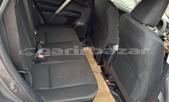 Acheter Neuf Voiture Toyota RAV4 Autre à Yaoundé, Central Cameroon Acheter Neuf Voiture Toyota RAV4 Autre à Yaoundé, Central Cameroon