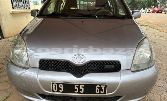 Acheter Neuf Voiture Toyota Yaris Gris à Yaoundé, Central Cameroon Acheter Neuf Voiture Toyota Yaris Gris à Yaoundé, Central Cameroon