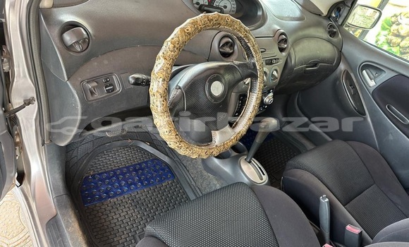 Acheter Neuf Voiture Toyota Yaris Gris à Yaoundé, Central Cameroon Acheter Neuf Voiture Toyota Yaris Gris à Yaoundé, Central Cameroon