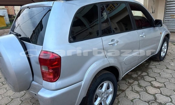 Acheter Neuf Voiture Toyota RAV4 Gris à Yaoundé, Central Cameroon Acheter Neuf Voiture Toyota RAV4 Gris à Yaoundé, Central Cameroon