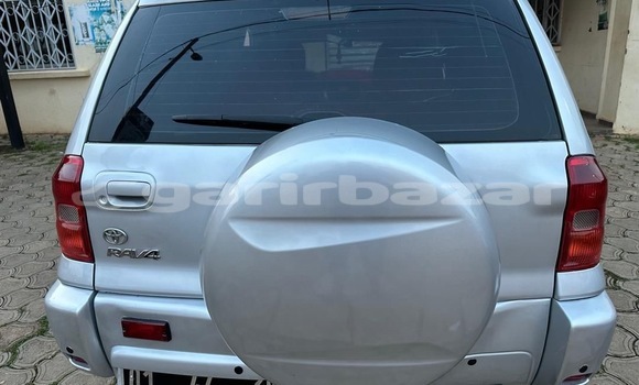 Acheter Neuf Voiture Toyota RAV4 Gris à Yaoundé, Central Cameroon Acheter Neuf Voiture Toyota RAV4 Gris à Yaoundé, Central Cameroon