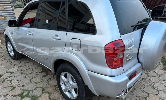 Acheter Neuf Voiture Toyota RAV4 Gris à Yaoundé, Central Cameroon Acheter Neuf Voiture Toyota RAV4 Gris à Yaoundé, Central Cameroon