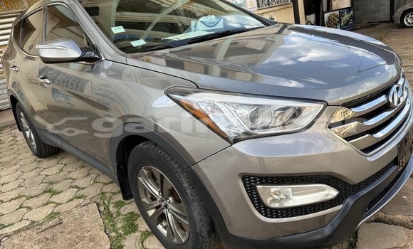Buy Used Hyundai Santa Fe Other Car in Yaounde in Central Cameroon Buy Used Hyundai Santa Fe Other Car in Yaounde in Central Cameroon