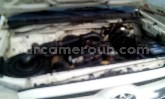 Acheter Occasion Voiture Toyota Hilux Blanc à Yaoundé, Central Cameroon Acheter Occasion Voiture Toyota Hilux Blanc à Yaoundé, Central Cameroon