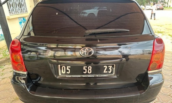 Acheter Occasion Voiture Toyota Avensis Noir à Yaoundé, Central Cameroon Acheter Occasion Voiture Toyota Avensis Noir à Yaoundé, Central Cameroon