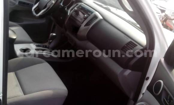Acheter Occasion Voiture Toyota Tacoma Blanc à Yaoundé, Central Cameroon Acheter Occasion Voiture Toyota Tacoma Blanc à Yaoundé, Central Cameroon