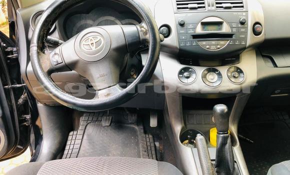 Sayi Na hannu Toyota RAV4 Black Mota in Yaounde a Babban Kamaru