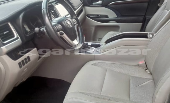 Acheter Neuf Voiture Toyota Highlander Autre à Yaoundé, Central Cameroon Acheter Neuf Voiture Toyota Highlander Autre à Yaoundé, Central Cameroon
