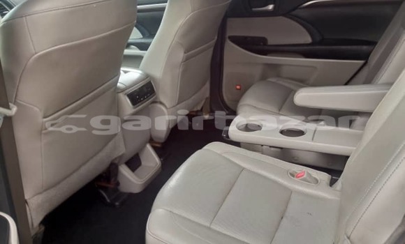 Acheter Neuf Voiture Toyota Highlander Autre à Yaoundé, Central Cameroon Acheter Neuf Voiture Toyota Highlander Autre à Yaoundé, Central Cameroon