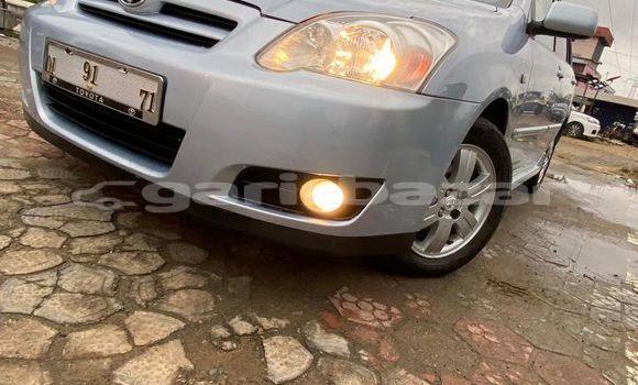 Sayi Na hannu Toyota Corolla Blue Mota in Douala a Ƙasar Kamaru Sayi Na hannu Toyota Corolla Blue Mota in Douala a Ƙasar Kamaru