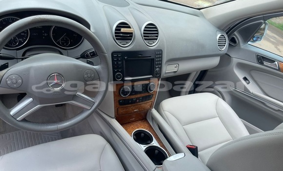 Sayi Sabo Mercedes‒Benz ML–Class Sauran Mota in Yaounde a Babban Kamaru Sayi Sabo Mercedes‒Benz ML–Class Sauran Mota in Yaounde a Babban Kamaru