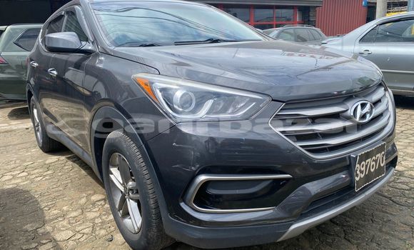 Sayi Imported Hyundai Santa Fe Blue Mota in Douala a Ƙasar Kamaru Sayi Imported Hyundai Santa Fe Blue Mota in Douala a Ƙasar Kamaru