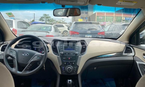 Sayi Imported Hyundai Santa Fe Blue Mota in Douala a Ƙasar Kamaru Sayi Imported Hyundai Santa Fe Blue Mota in Douala a Ƙasar Kamaru
