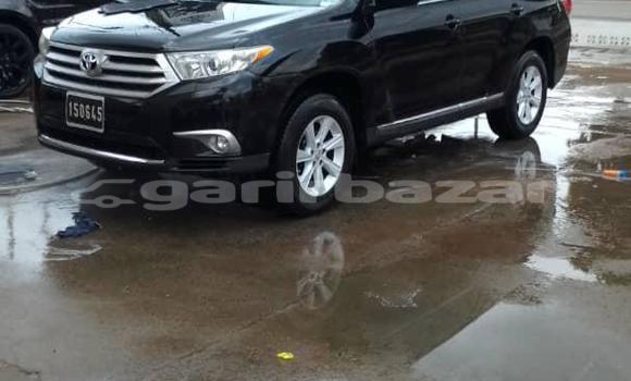 Buy Import Toyota Highlander Black Car in Douala in Littoral Cameroon