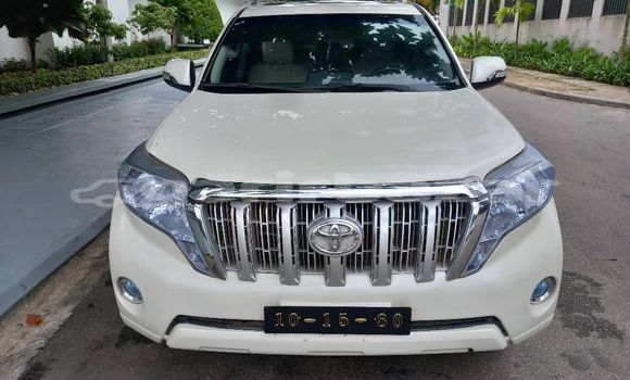 Acheter Import Voiture Toyota Land Cruiser Prado Blanc à Douala, Littoral Cameroon Acheter Import Voiture Toyota Land Cruiser Prado Blanc à Douala, Littoral Cameroon