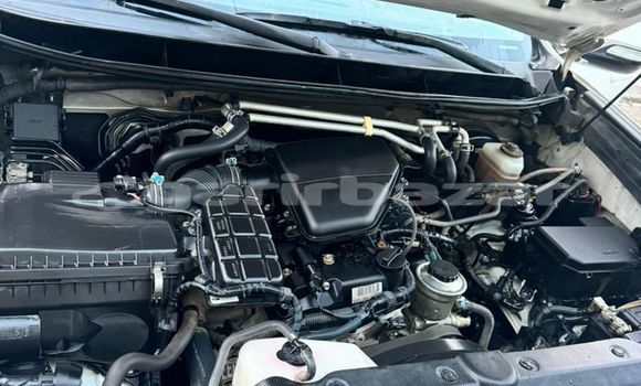 Acheter Import Voiture Toyota Land Cruiser Prado Blanc à Douala, Littoral Cameroon Acheter Import Voiture Toyota Land Cruiser Prado Blanc à Douala, Littoral Cameroon