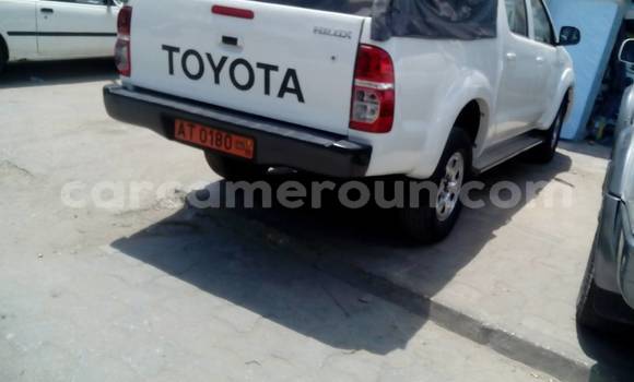 Acheter Occasion Voiture Toyota Hilux Blanc à Yaoundé, Central Cameroon Acheter Occasion Voiture Toyota Hilux Blanc à Yaoundé, Central Cameroon