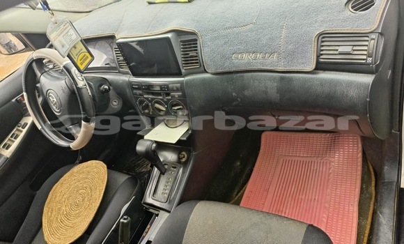 Sayi Na hannu Toyota Runx White Mota in Douala a Ƙasar Kamaru Sayi Na hannu Toyota Runx White Mota in Douala a Ƙasar Kamaru