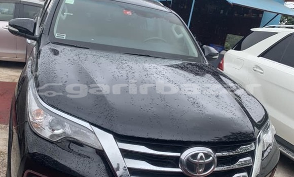 Acheter Occasion Voiture Toyota Fortuner Noir à Yaoundé, Central Cameroon