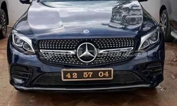 Sayi Imported Mercedes-Benz GLC 250D Black Mota in Yaounde a Babban Kamaru