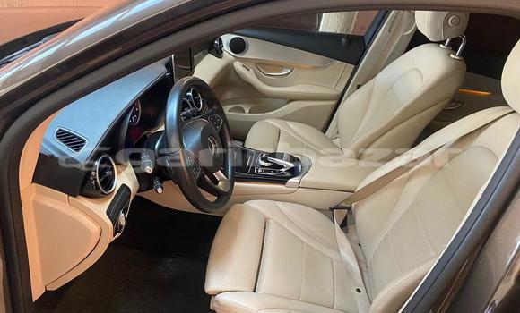 Sayi Na hannu Mercedes‒Benz GLC Coupe Azurfa Mota in Yaounde a Babban Kamaru Sayi Na hannu Mercedes‒Benz GLC Coupe Azurfa Mota in Yaounde a Babban Kamaru