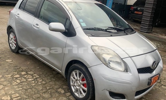 Acheter Occasion Voiture Toyota Vitz Gris à Douala, Littoral Cameroon Acheter Occasion Voiture Toyota Vitz Gris à Douala, Littoral Cameroon