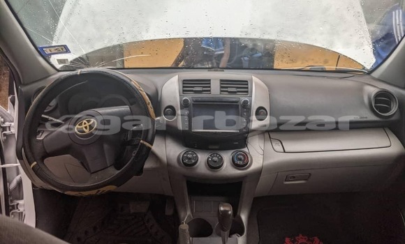 Acheter Occasion Voiture Toyota RAV4 Blanc à Douala, Littoral Cameroon Acheter Occasion Voiture Toyota RAV4 Blanc à Douala, Littoral Cameroon