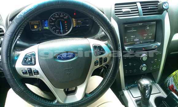 Sayi Na hannu Ford Explorer Sport Trac Black Mota in Douala a Ƙasar Kamaru Sayi Na hannu Ford Explorer Sport Trac Black Mota in Douala a Ƙasar Kamaru