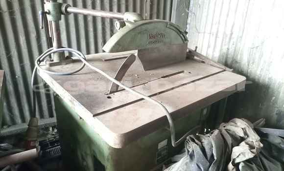 Acheter Occasion Utilitaire Caterpillar 120 Vert à Douala, Littoral Cameroon Acheter Occasion Utilitaire Caterpillar 120 Vert à Douala, Littoral Cameroon