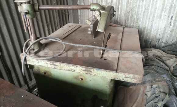 Acheter Occasion Utilitaire Caterpillar 120 Vert à Douala, Littoral Cameroon Acheter Occasion Utilitaire Caterpillar 120 Vert à Douala, Littoral Cameroon