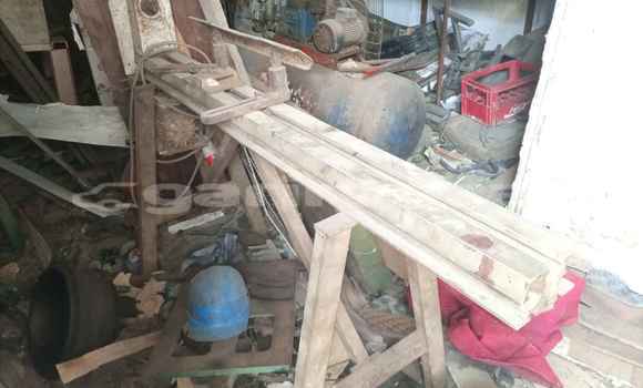 Acheter Occasion Utilitaire Caterpillar 120 Vert à Douala, Littoral Cameroon Acheter Occasion Utilitaire Caterpillar 120 Vert à Douala, Littoral Cameroon