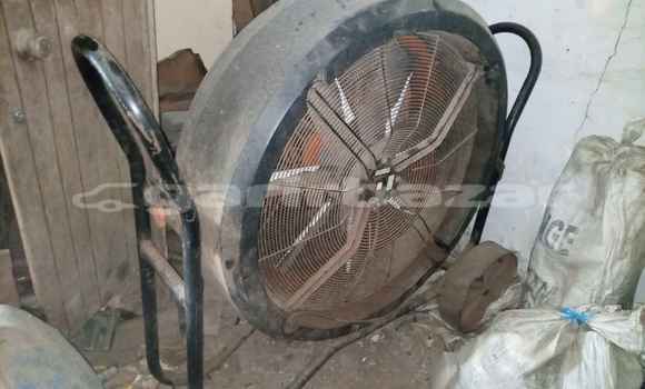 Acheter Occasion Utilitaire Caterpillar 120 Vert à Douala, Littoral Cameroon Acheter Occasion Utilitaire Caterpillar 120 Vert à Douala, Littoral Cameroon