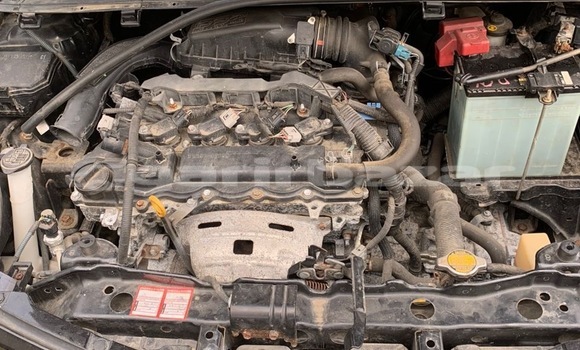 Sayi Imported Toyota Vitz Black Mota in Douala a Ƙasar Kamaru Sayi Imported Toyota Vitz Black Mota in Douala a Ƙasar Kamaru