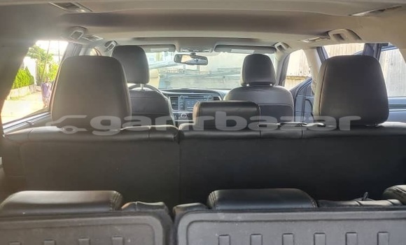 Sayi Sabo Toyota Highlander Sauran Mota in Douala a Ƙasar Kamaru Sayi Sabo Toyota Highlander Sauran Mota in Douala a Ƙasar Kamaru