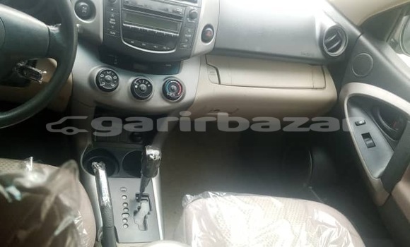 Acheter Neuf Voiture Toyota RAV4 Noir à Douala, Littoral Cameroon Acheter Neuf Voiture Toyota RAV4 Noir à Douala, Littoral Cameroon