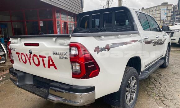 Acheter Import Voiture Toyota Hilux Blanc à Douala, Littoral Cameroon Acheter Import Voiture Toyota Hilux Blanc à Douala, Littoral Cameroon