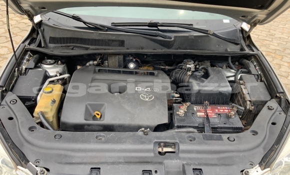 Buy Used Toyota RAV4 Silver Car in Douala in Littoral Cameroon Buy Used Toyota RAV4 Silver Car in Douala in Littoral Cameroon