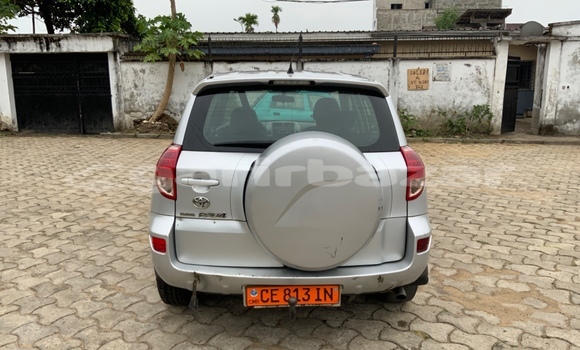 Buy Used Toyota RAV4 Silver Car in Douala in Littoral Cameroon Buy Used Toyota RAV4 Silver Car in Douala in Littoral Cameroon