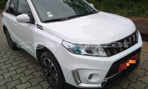 Acheter Occasion Voiture Suzuki Vitara Blanc à Douala, Littoral Cameroon