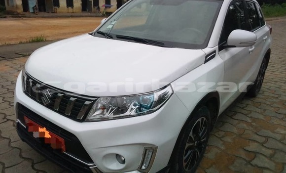 Buy Used Suzuki Vitara White Car in Douala in Littoral Cameroon Buy Used Suzuki Vitara White Car in Douala in Littoral Cameroon