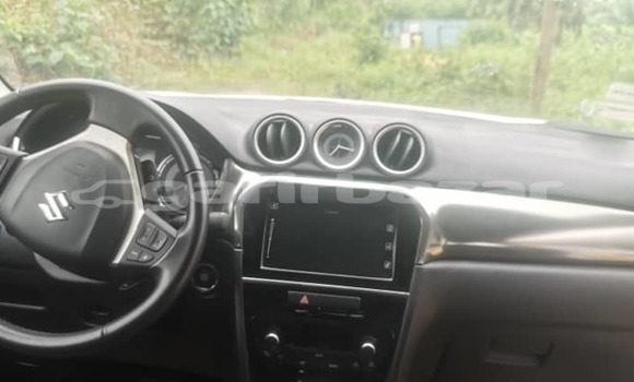 Buy Used Suzuki Vitara White Car in Douala in Littoral Cameroon Buy Used Suzuki Vitara White Car in Douala in Littoral Cameroon