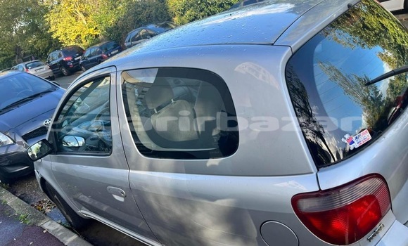 Buy Used Toyota Yaris Silver Car in Douala in Littoral Cameroon Buy Used Toyota Yaris Silver Car in Douala in Littoral Cameroon