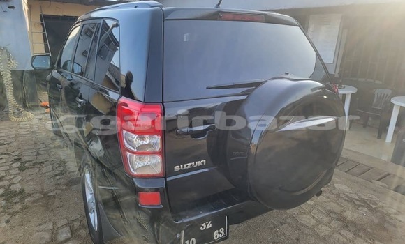 Sayi Na hannu Suzuki Vitara Blue Mota in Buea a Yammacin Kamaru Sayi Na hannu Suzuki Vitara Blue Mota in Buea a Yammacin Kamaru