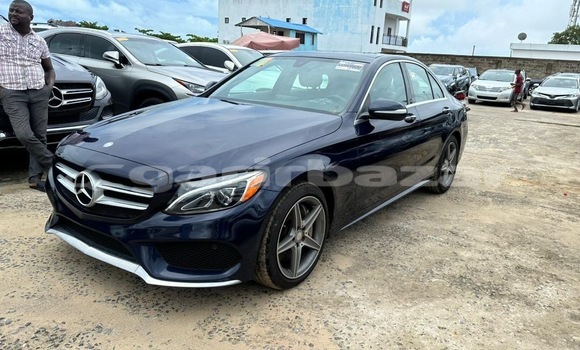 Acheter Neuf Voiture Mercedes‒Benz C-klasse Bleu à Douala, Littoral Cameroon Acheter Neuf Voiture Mercedes‒Benz C-klasse Bleu à Douala, Littoral Cameroon