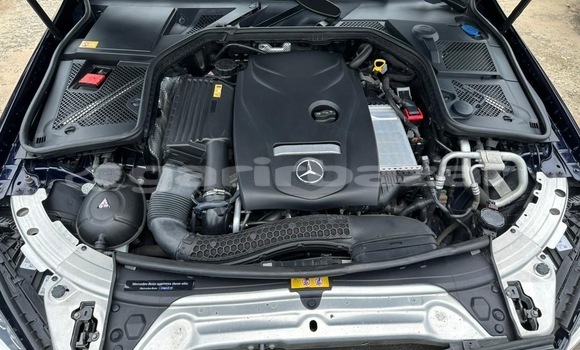 Acheter Neuf Voiture Mercedes‒Benz C-klasse Bleu à Douala, Littoral Cameroon Acheter Neuf Voiture Mercedes‒Benz C-klasse Bleu à Douala, Littoral Cameroon