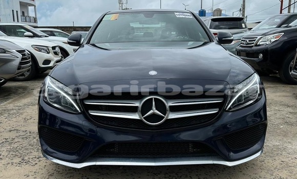 Acheter Neuf Voiture Mercedes‒Benz C-klasse Bleu à Douala, Littoral Cameroon Acheter Neuf Voiture Mercedes‒Benz C-klasse Bleu à Douala, Littoral Cameroon