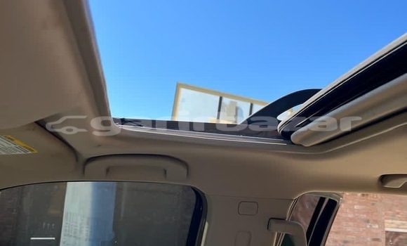 Sayi Sabo Nissan Pathfinder Brown Mota in Douala a Ƙasar Kamaru Sayi Sabo Nissan Pathfinder Brown Mota in Douala a Ƙasar Kamaru