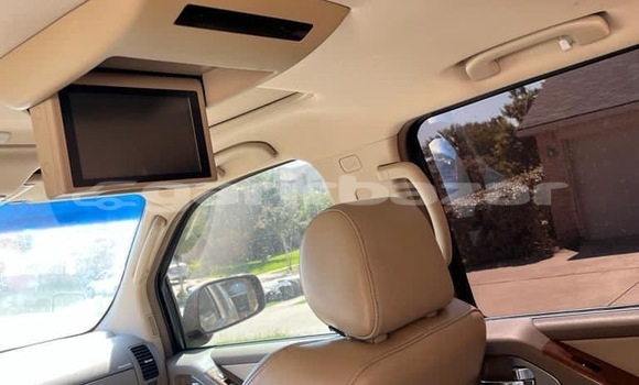 Sayi Sabo Nissan Pathfinder Brown Mota in Douala a Ƙasar Kamaru Sayi Sabo Nissan Pathfinder Brown Mota in Douala a Ƙasar Kamaru