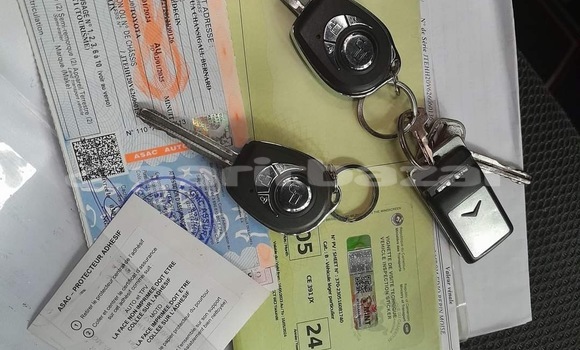 Acheter Neuf Voiture Toyota RAV4 Vert à Yaoundé, Central Cameroon Acheter Neuf Voiture Toyota RAV4 Vert à Yaoundé, Central Cameroon