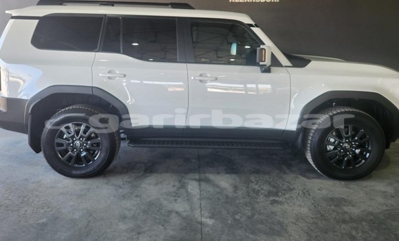 Acheter Neuf Voiture Toyota Land Cruiser Blanc à Douala, Littoral Cameroon Acheter Neuf Voiture Toyota Land Cruiser Blanc à Douala, Littoral Cameroon